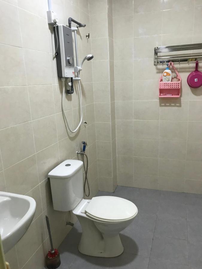 Hj Homestay Kuala Terengganu Exterior foto